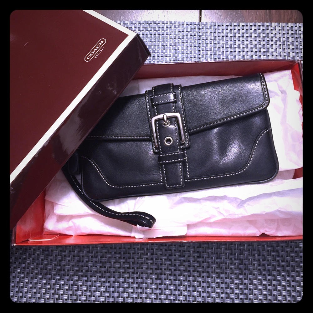 Coach Black Wristlet 👑